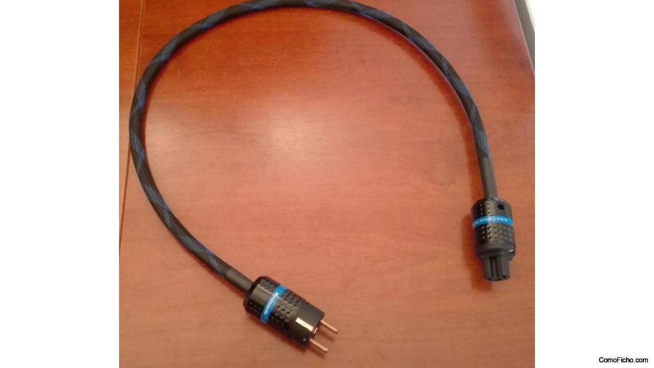 Cable de red Oyaide EE/F-S2.0 V2 (vendido)