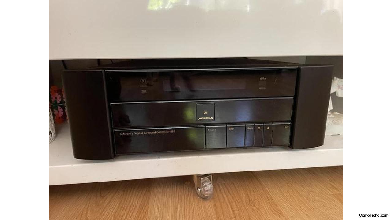 Meridian DSP8000SE and 861v8