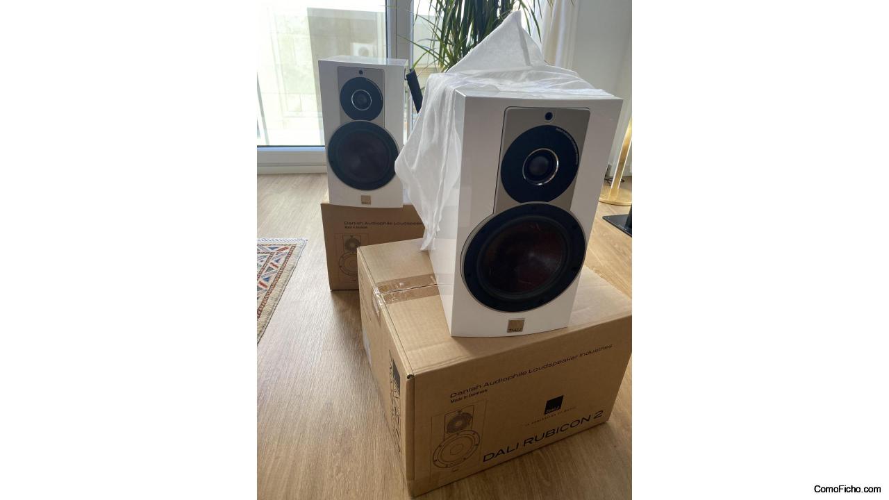 Dali Rubicon 2 gloss white (Pair)