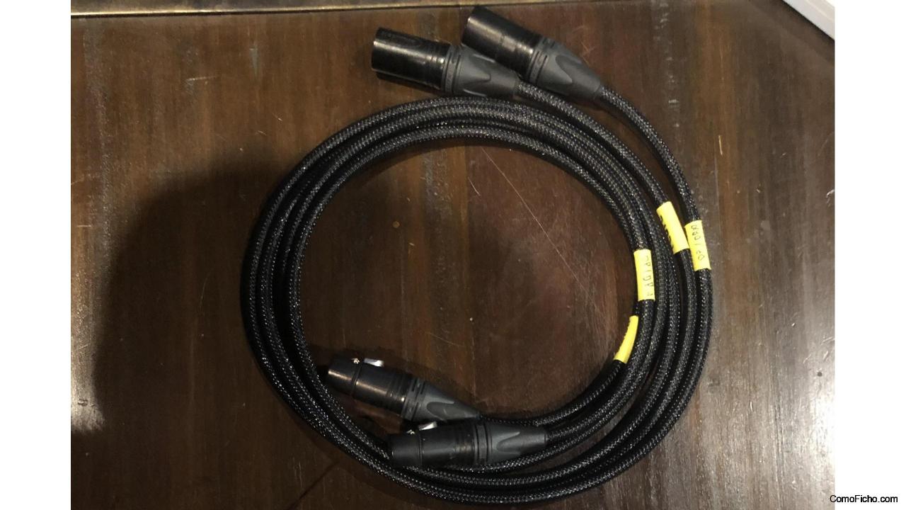 DOS  CABLES CANARE XLR MACHO-HEMBRA