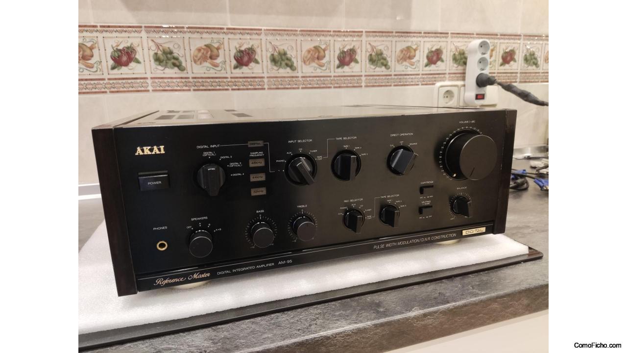 Akai Amplifier AM-95 Reference Master