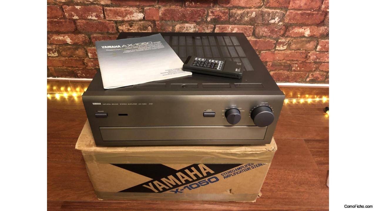 YAMAHA AX1050