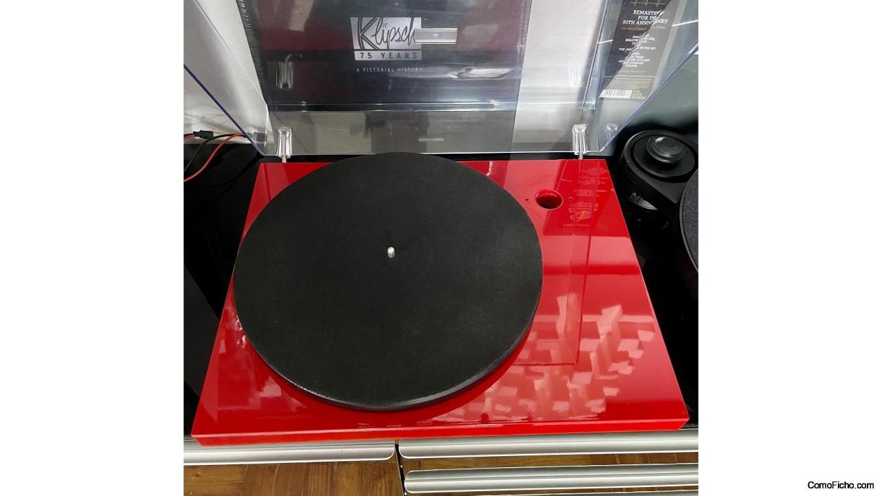 Pro-ject Carbon