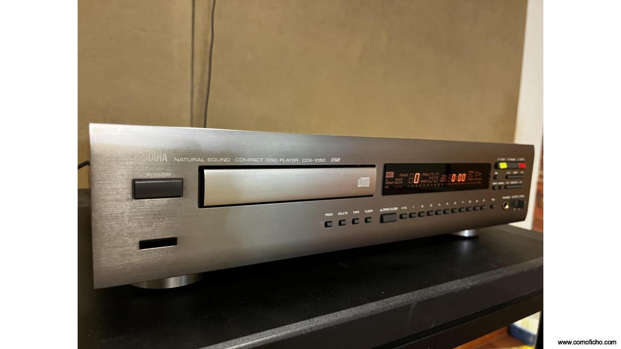 YAMAHA CDX-1050