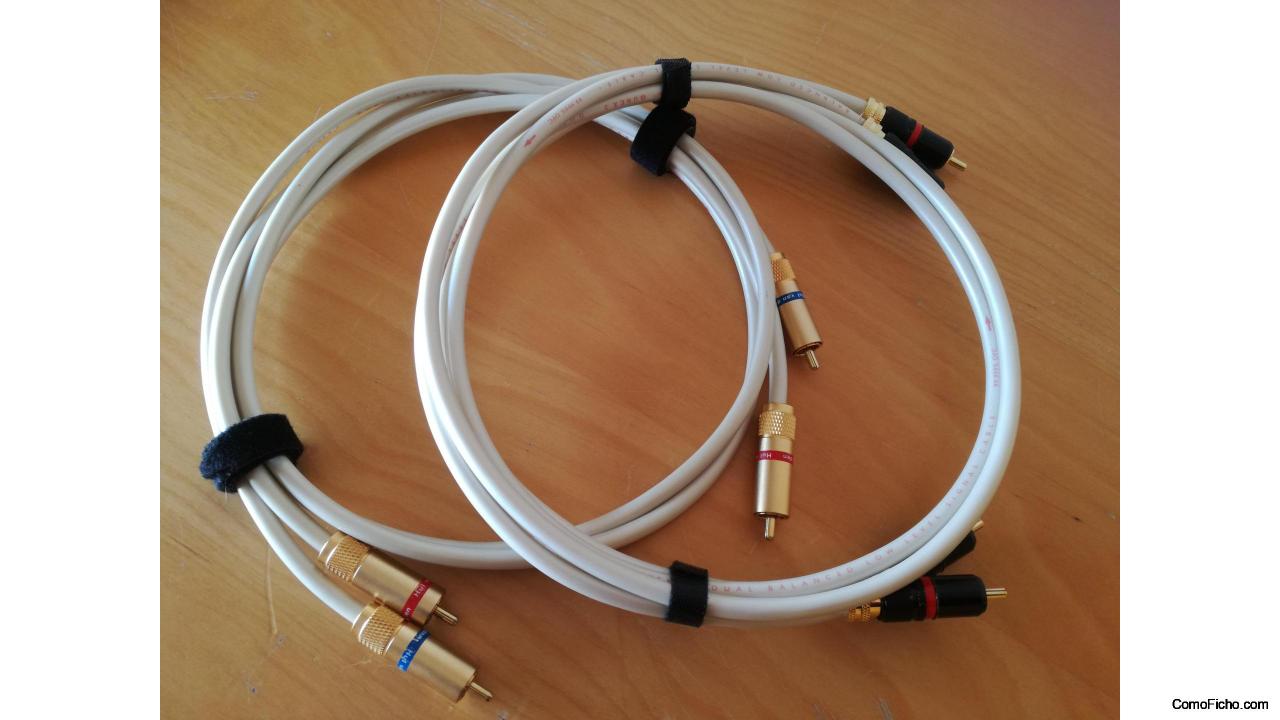 Dos parejas de cables RCA QED QUNEX 2. 1 Metro.