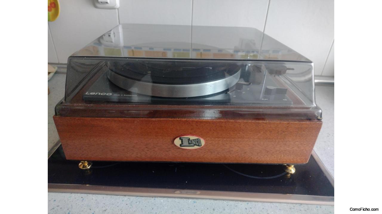 Giradiscos Lenco b 52. Restaurado al detalle.
