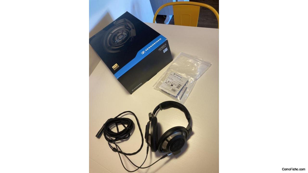 Sennheiser HD800S stereo headphones + CH800S-XLR4 headphone cable