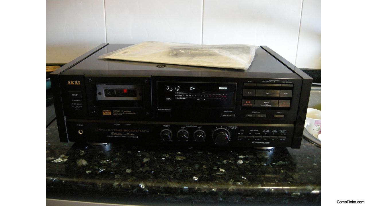 Akai GX 95-MKII Reference Master Cassete Deck
