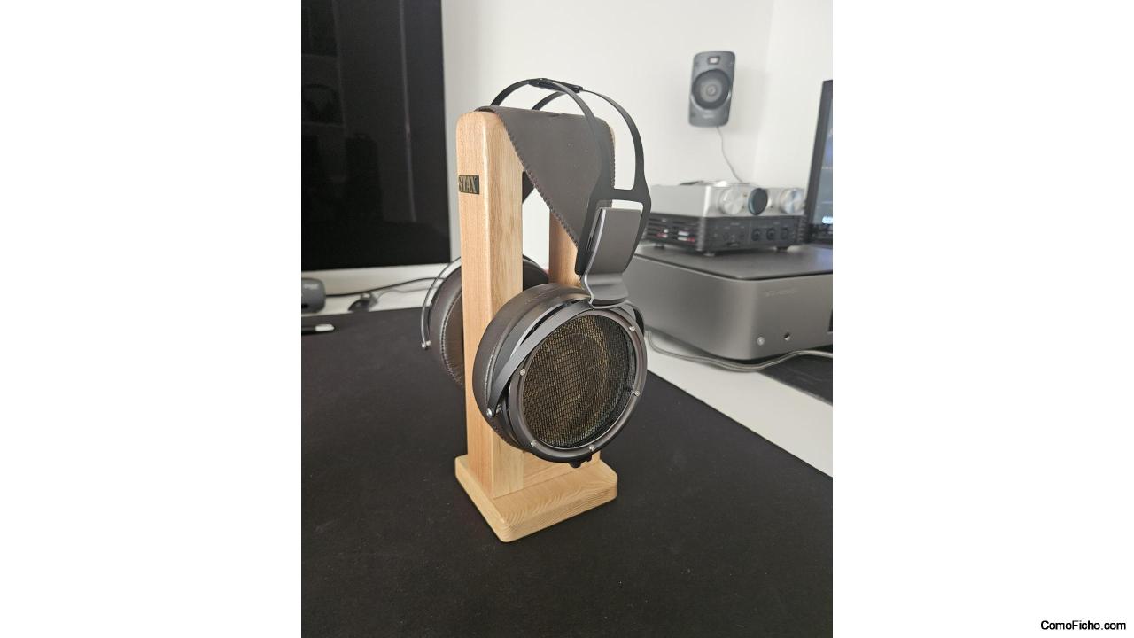 Auriculares Stax SR-X9000 y soporte Stax HPS-2