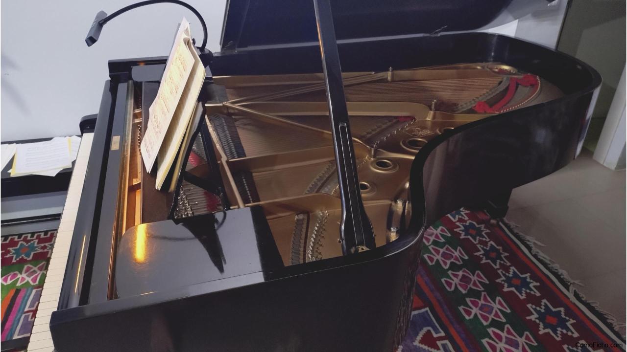 Piano de cola Steinway model b