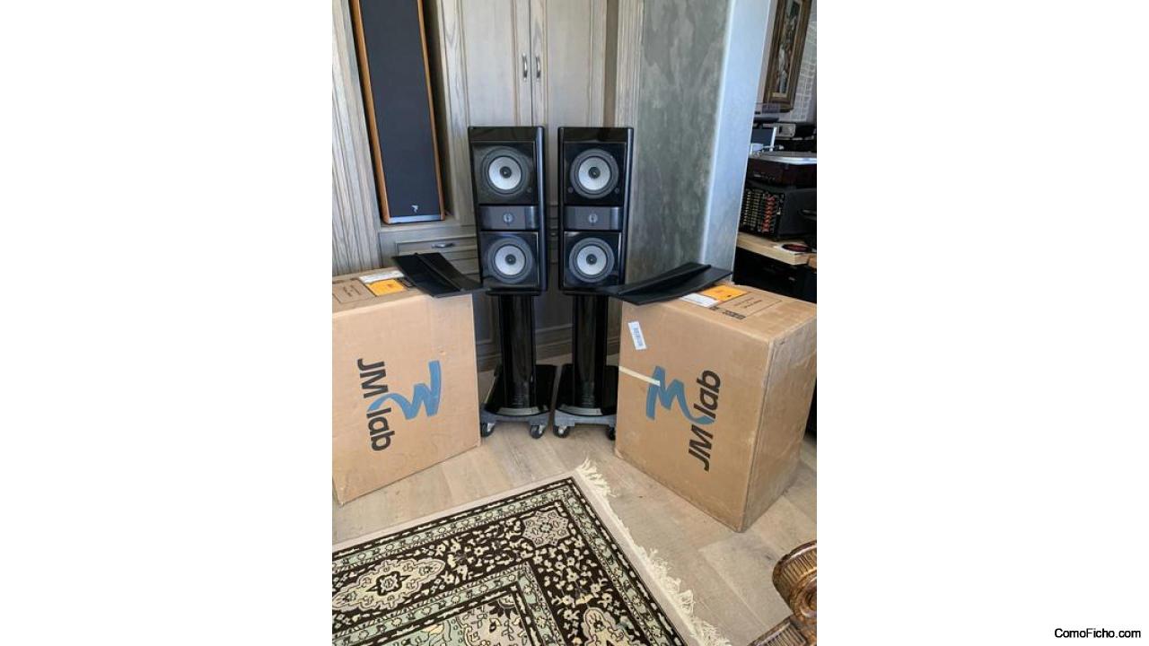 Focal Utopia Mini w/ OEM stands – NOS in original packaging