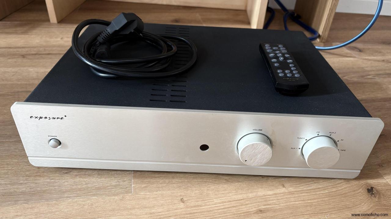 Amplificador exposure 3010S con mando a distancia y caja original
