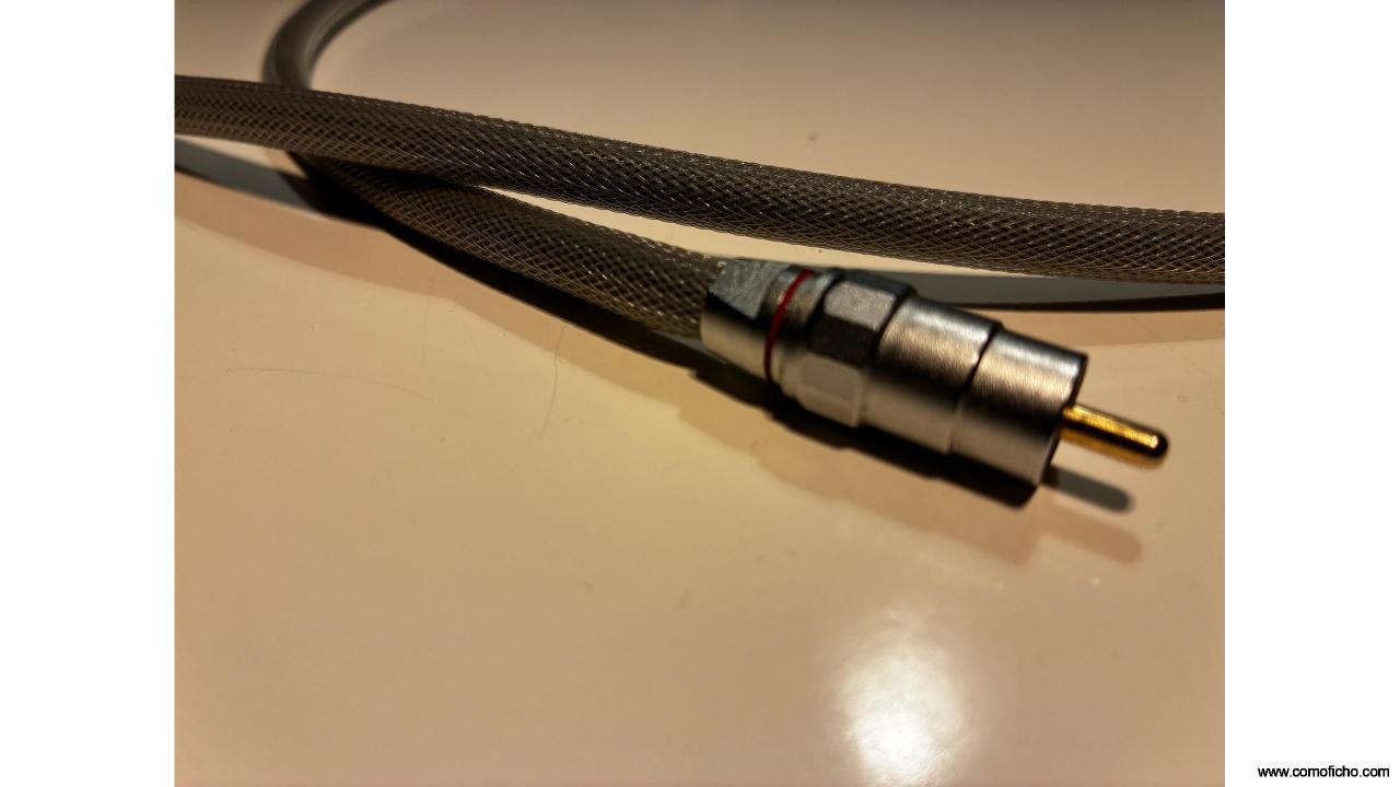 Transparent audio high performance coaxial