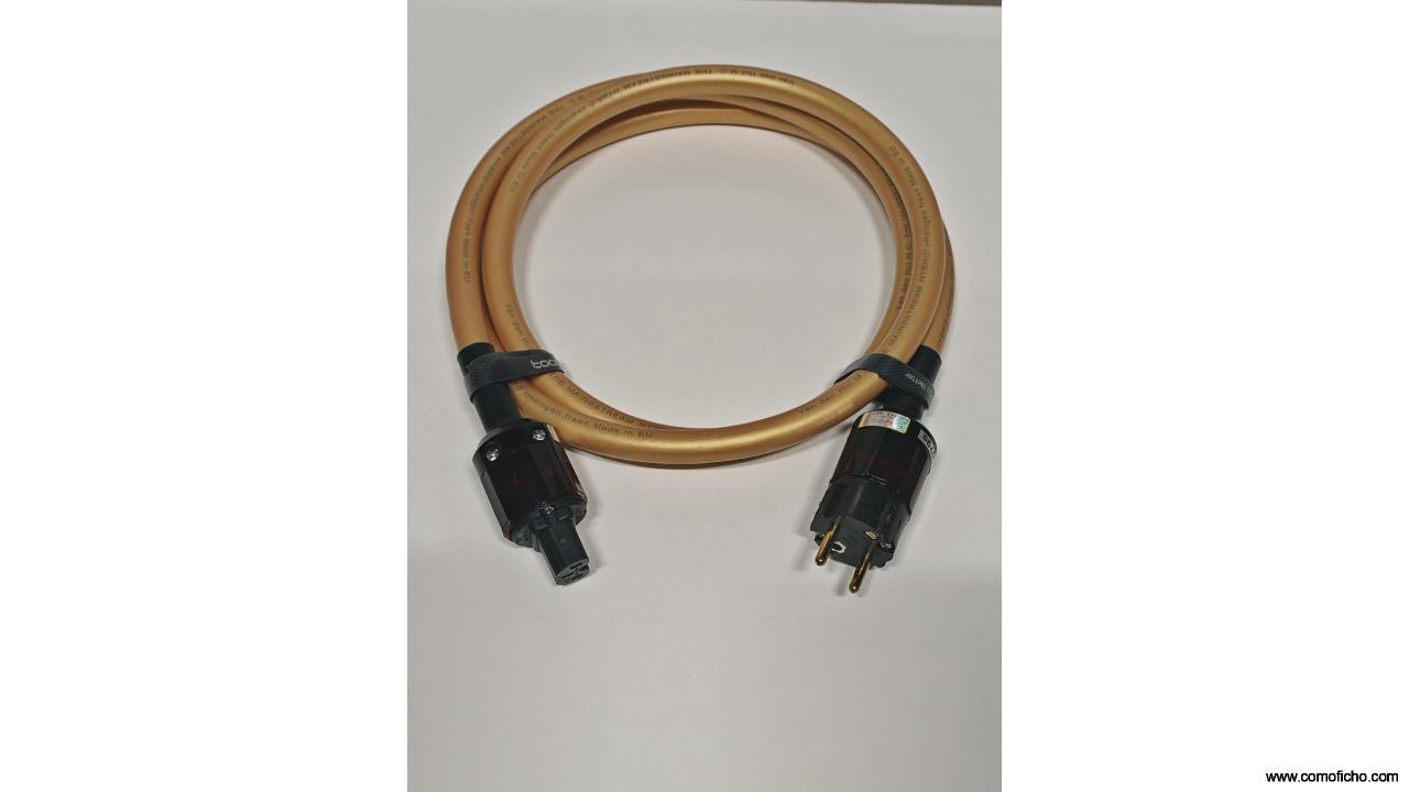 Cable de alimentación Van den Hul The Mainsstream de 2m + Oyaide P079e – C079 originales