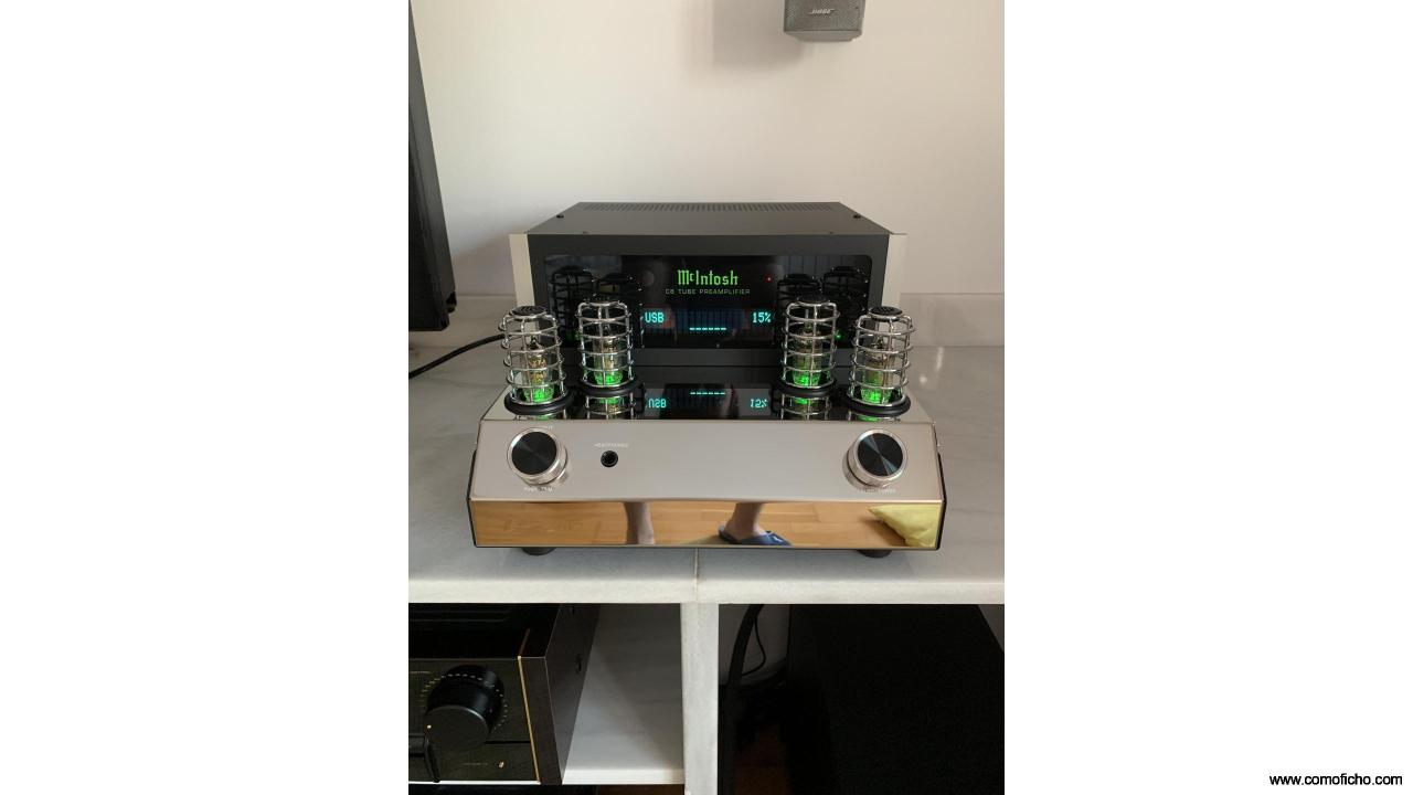 Pre-amplificador (Previo) McIntosh C8 + Módulo digital DA2 (DAC)