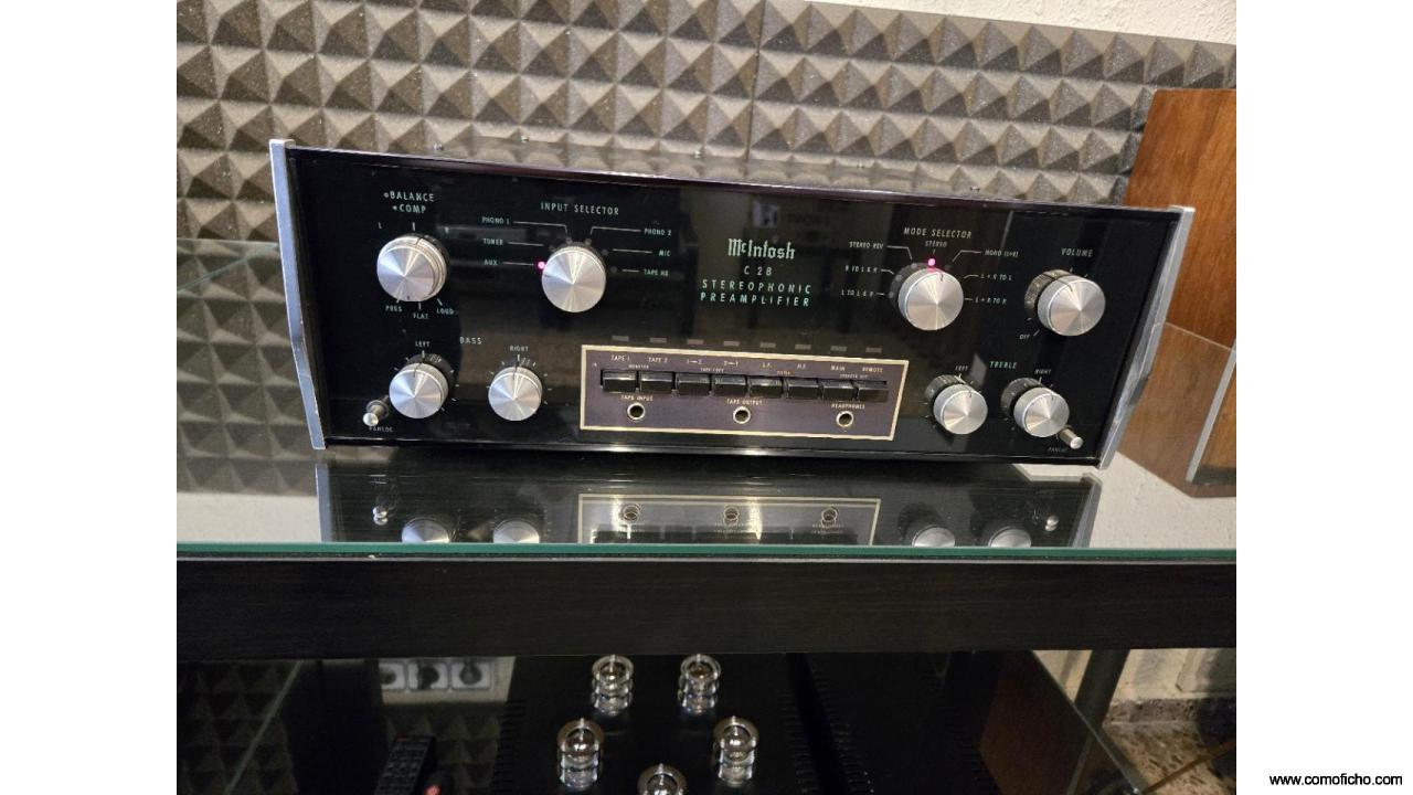 PREAMPLIFICADOR McINTOSH C28