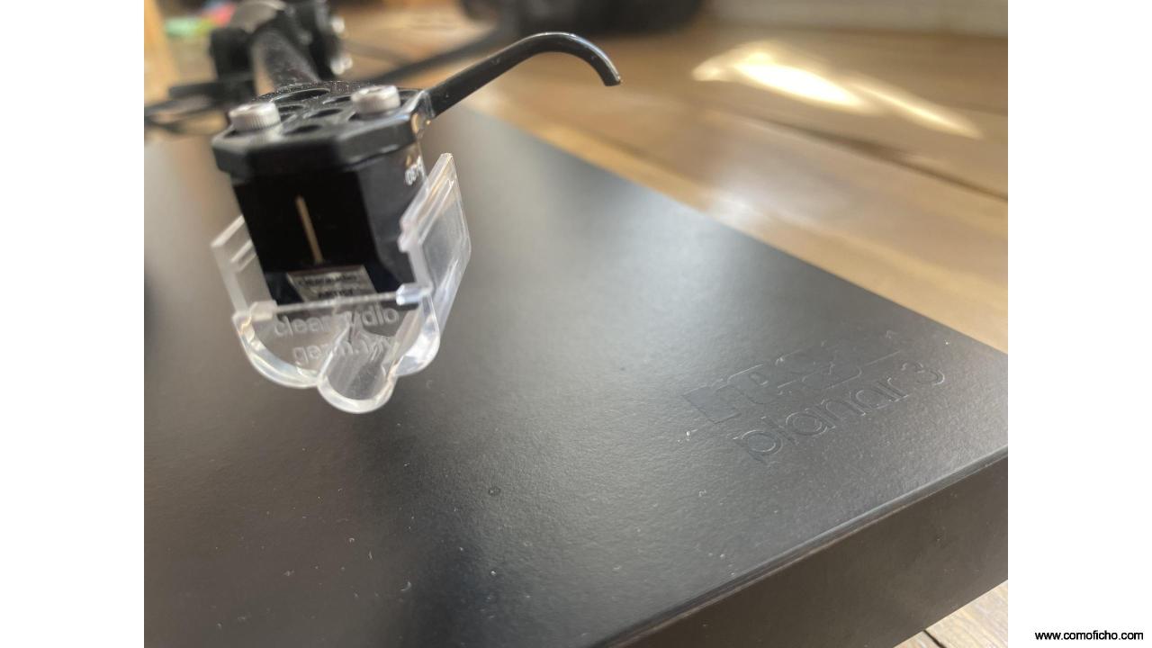 Rega Planar 3 + RB300 + cápsula Clearaudio + previo Thorens MM-008/cambridge audio 551