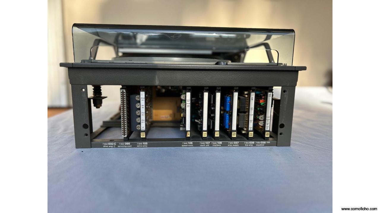 Plato EMT 948 con brazo y cápsula MC EMT