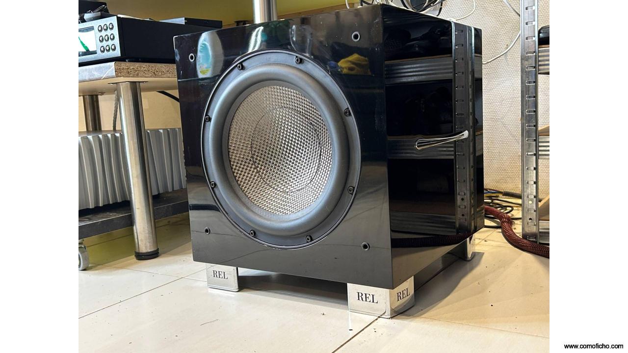 Subwoofer REL Carbon Limited