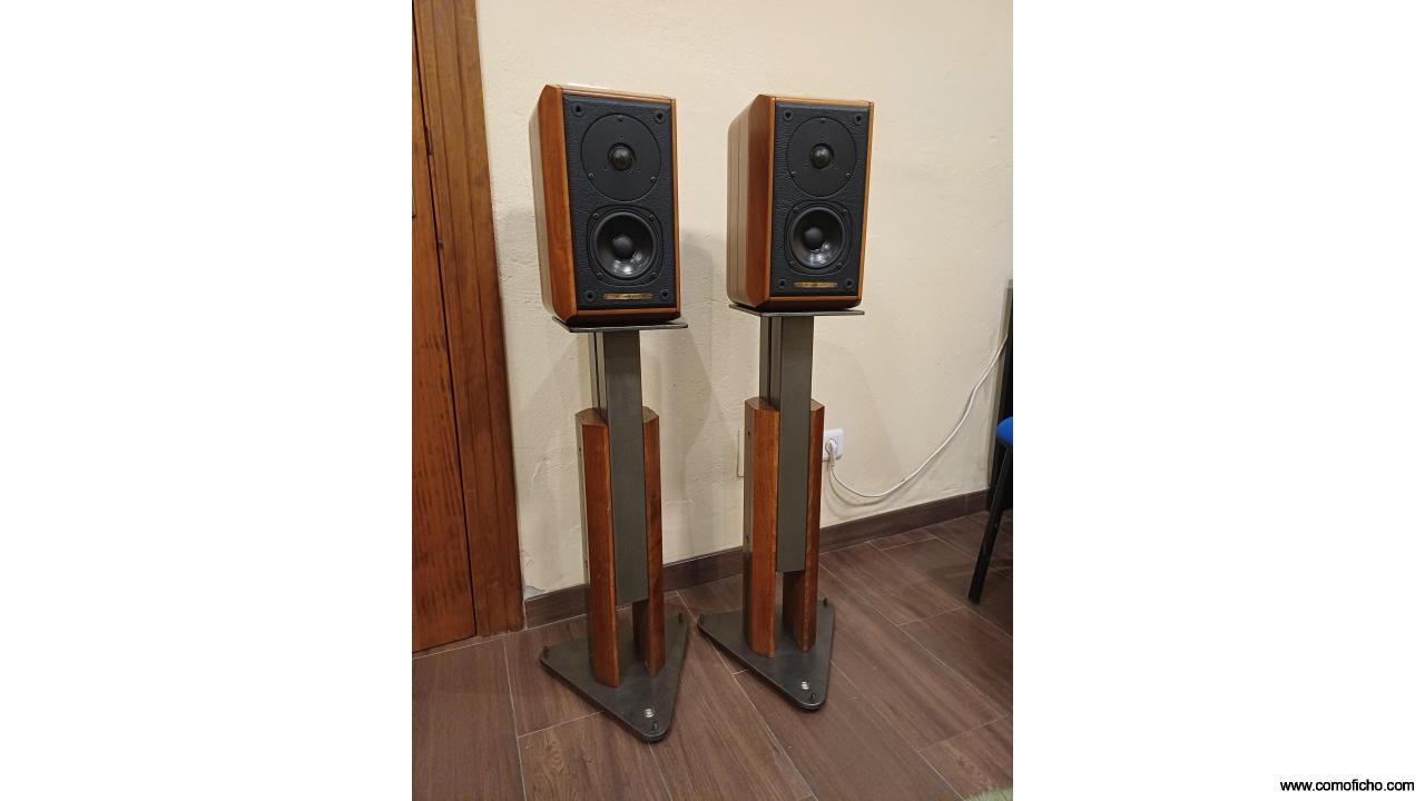 Sonus faber mínima fm2 y soportes artesania audio