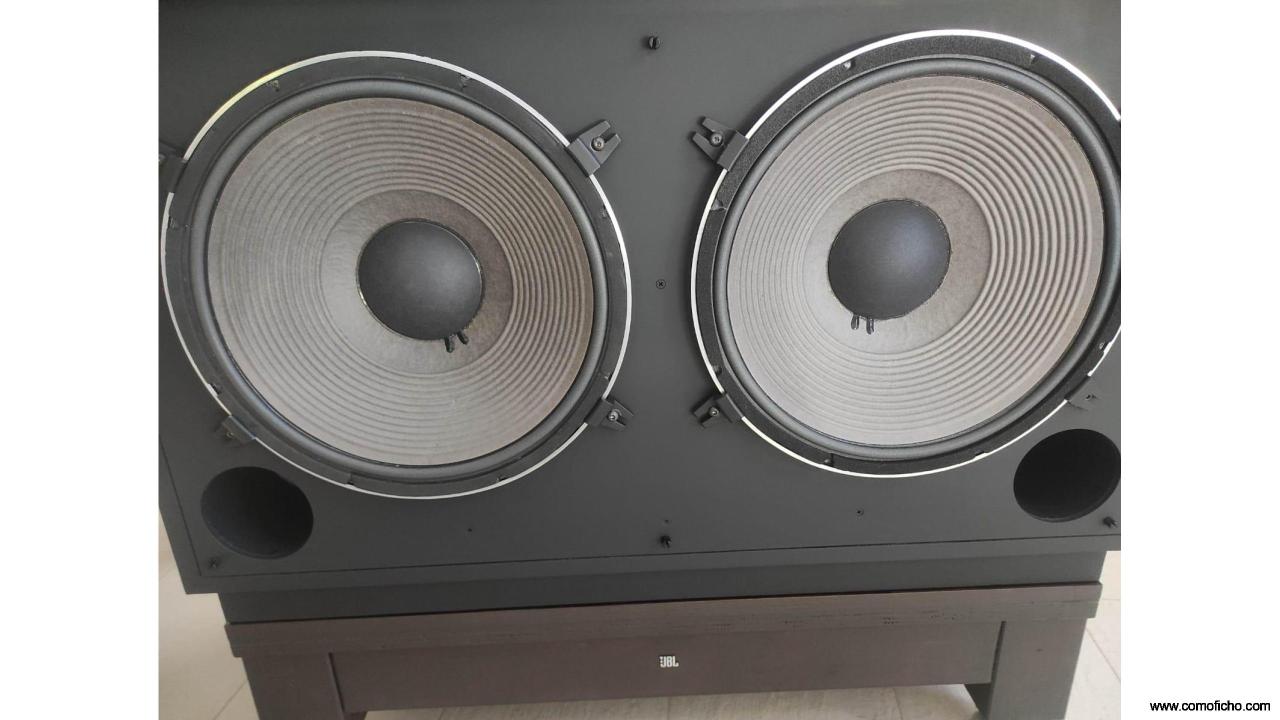 JBL 4435