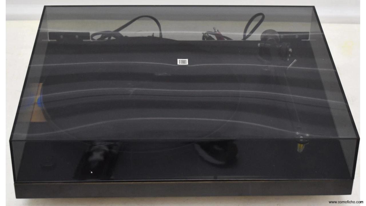 Rega Planar 3 Black (RB300 tonearm)