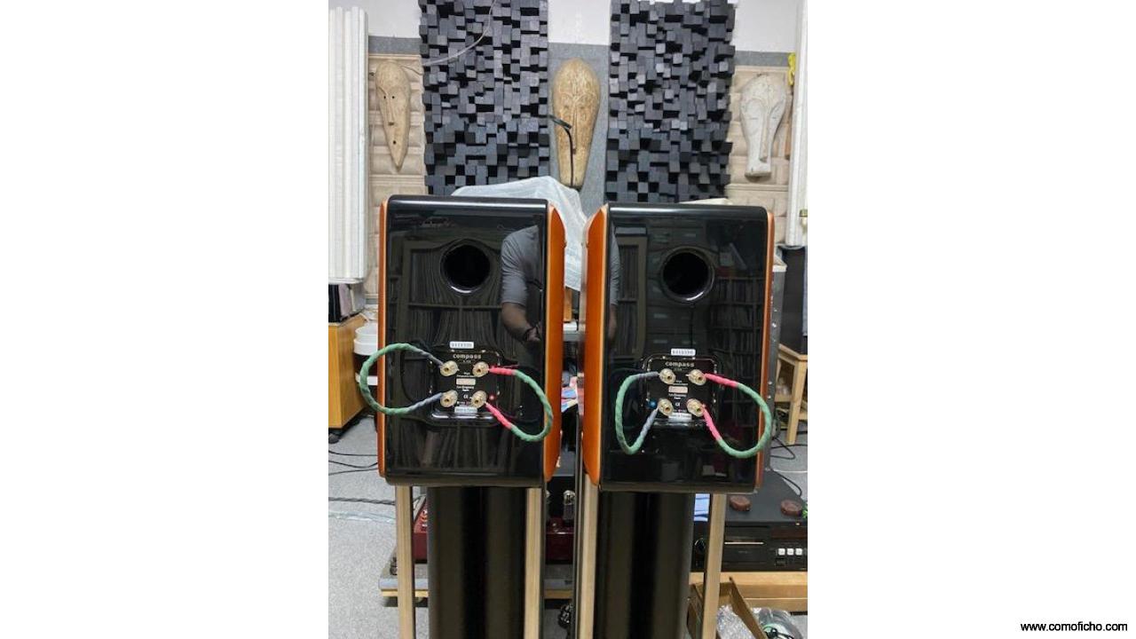 Usher Compass x-718