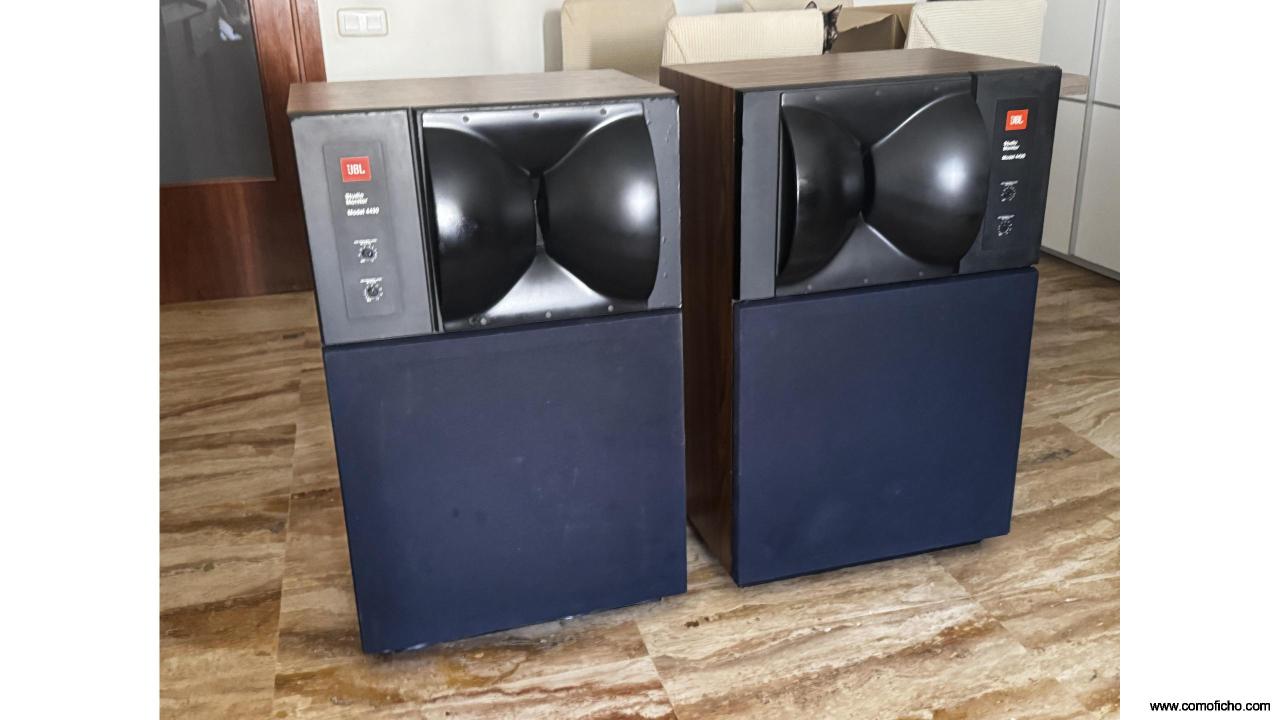 JBL 4430