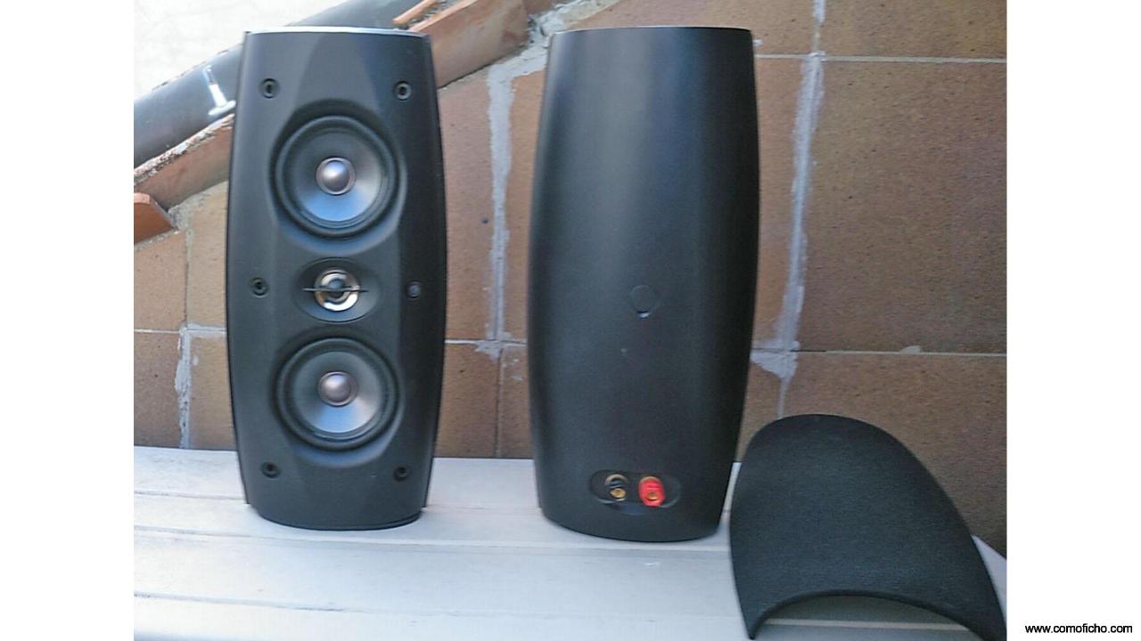Altavoces JBL - CS 680 (para amplificador de hasta 100 w por canal RMS).