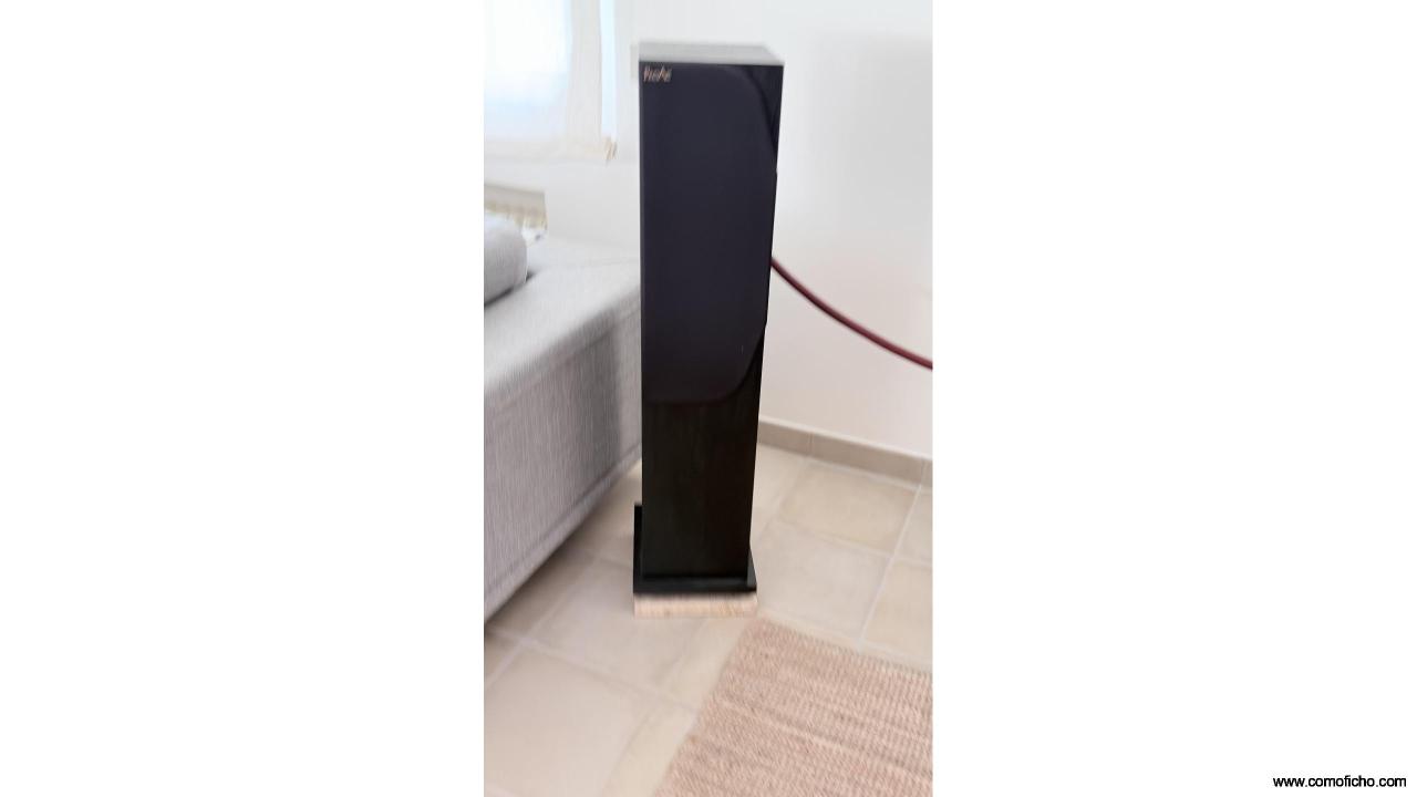 ProAc Response 2.5