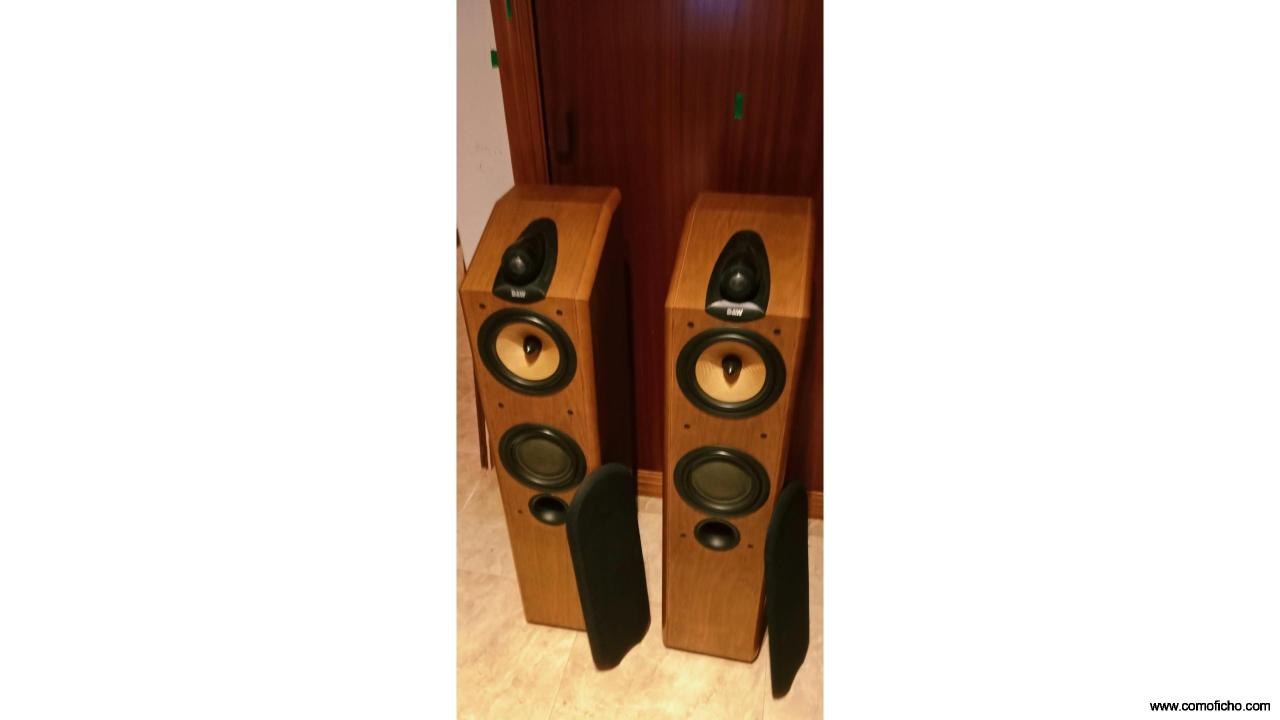 Altavoces Bowers & Wilkins CDM 7NT
